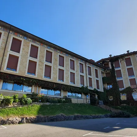Hotel Acebos