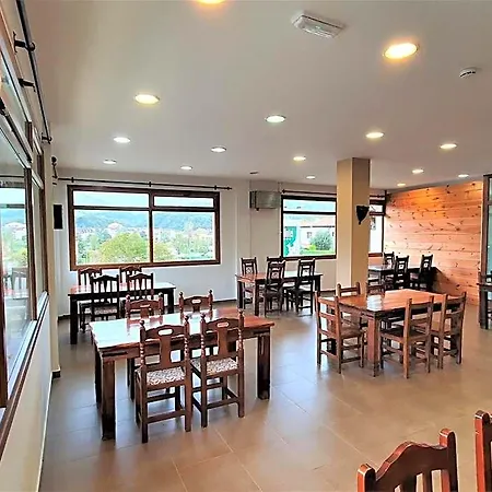 Hotel Acebos 3*