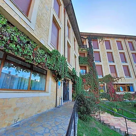 Acebos Hotel