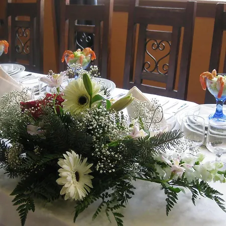 Acebos Hotel
